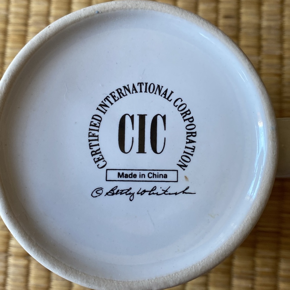 🎅🏼CERTIFIED INTERNATIONAL CORP: Vintage Christmas Mugs- Set of 3- 12 oz - Picture 7 of 7